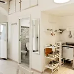 Guesthost - San Nicola Casa Clemente *