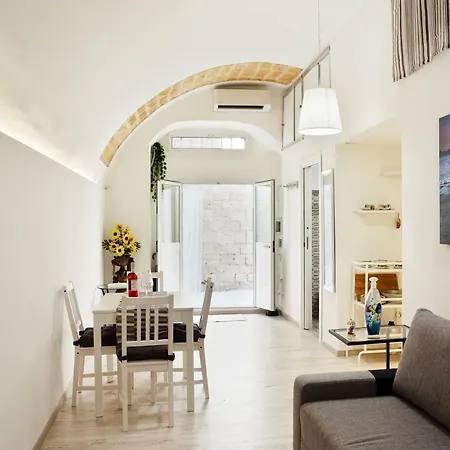 Apartment Guesthost - San Nicola Casa Clemente Bari