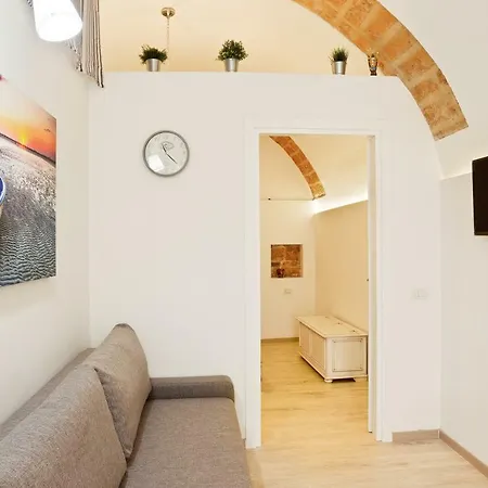 Guesthost - San Nicola Casa Clemente * Bari