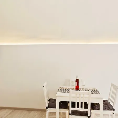 Guesthost - San Nicola Casa Clemente Apartment *